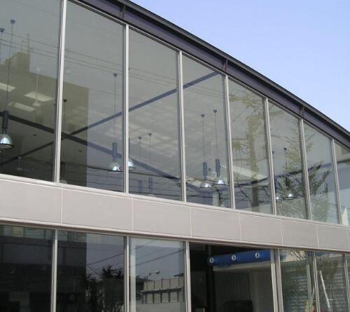 芜湖建筑玻璃贴膜施工如何操作不起泡