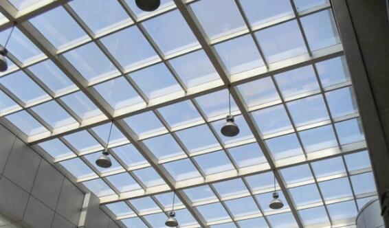 芜湖建筑玻璃贴膜为什么要贴膜？
